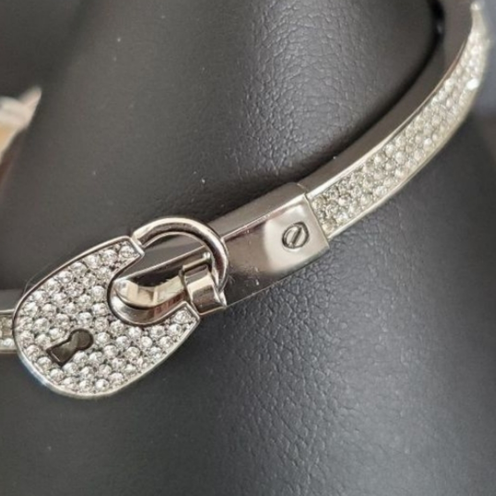 MICHAEL KORS 🔐 PADLOCK BRACELET PRISTINE CONDITION - Picture 8 of 9